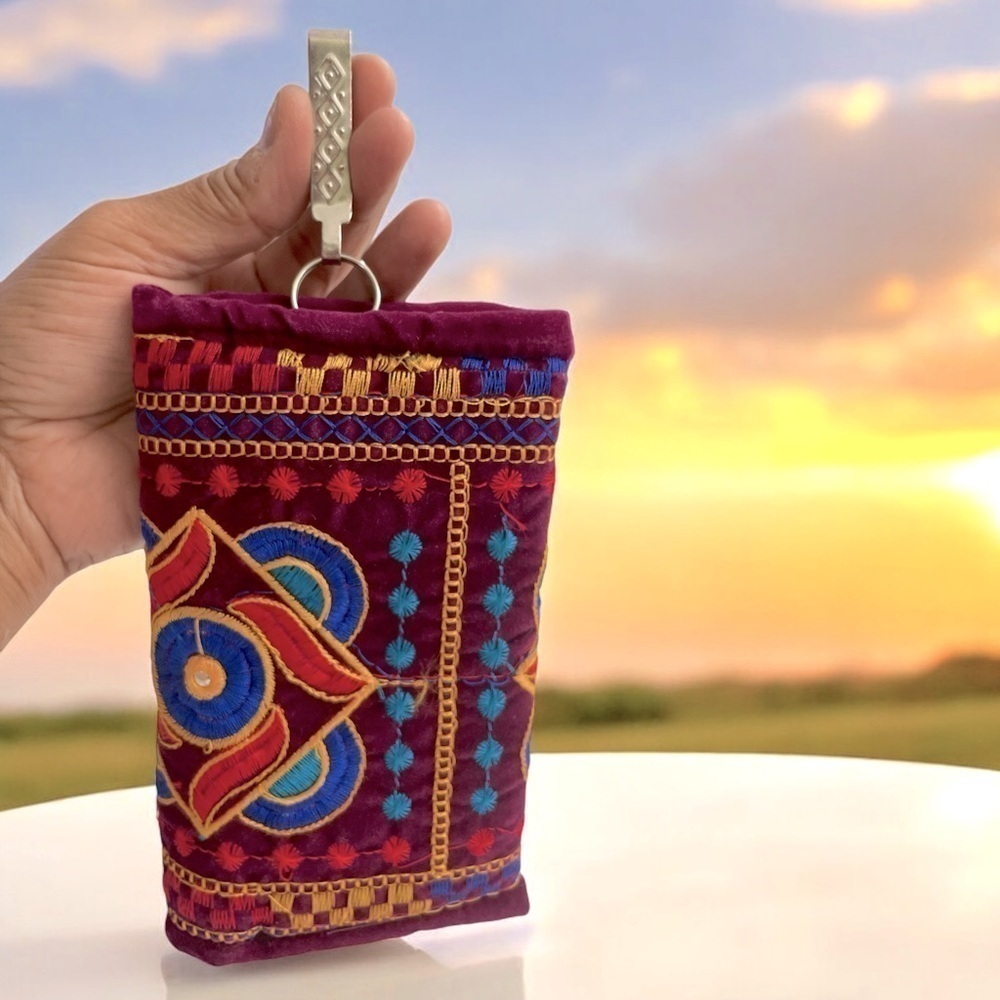 Traditional Ethnic Asian Velvet Mobile / Money Purse/ Bag w/Flower Embroidery